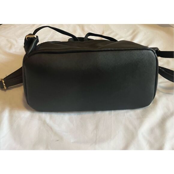 Minnie Mouse small black and gold backpack - Picture 3 of 4